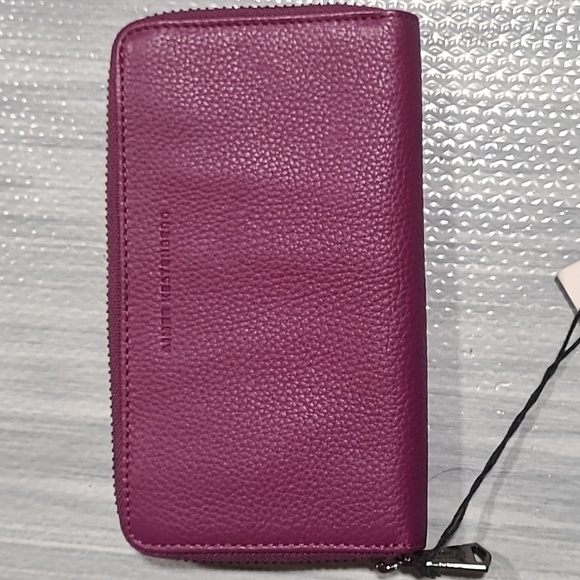 Aimee Kestenberg Handbags - Aimee Kestenberg Romeo wallet in Iris